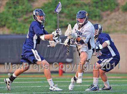 Thumbnail 1 in Huntington vs. Shoreham-Wading River (Section 11 Class B Final) photogallery.