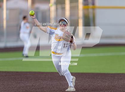 Thumbnail 2 in Firebaugh @ Norwalk photogallery.