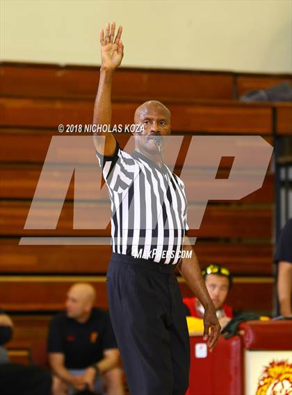 Thumbnail 3 in Leuzinger vs. Executive Prep Academy (Katani Classic) photogallery.