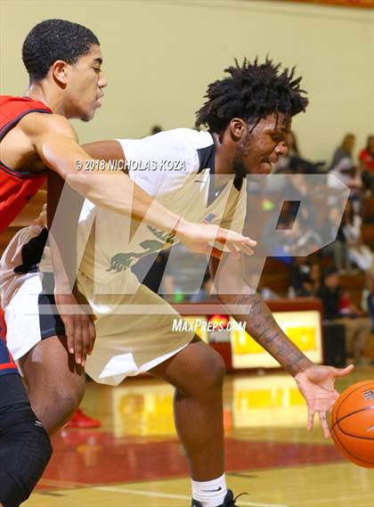 Thumbnail 2 in Leuzinger vs. Executive Prep Academy (Katani Classic) photogallery.