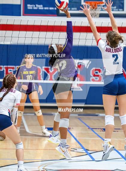 Thumbnail 1 in Jack Britt @ Terry Sanford photogallery.