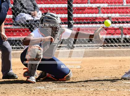 Thumbnail 2 in Benbrook vs Arlington Heights (Mineral Wells Tournament) photogallery.