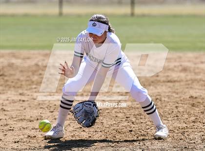 Thumbnail 3 in Benbrook vs Arlington Heights (Mineral Wells Tournament) photogallery.
