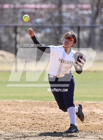 Thumbnail 2 in Benbrook vs Arlington Heights (Mineral Wells Tournament) photogallery.