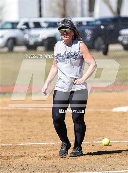 Thumbnail 2 in Benbrook vs Arlington Heights (Mineral Wells Tournament) photogallery.