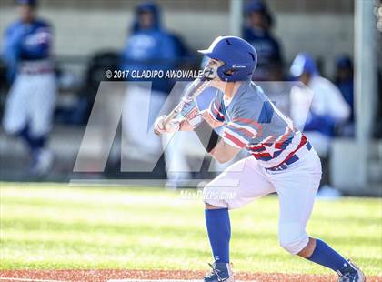 Thumbnail 2 in Veterans Memorial vs. Rockwall photogallery.