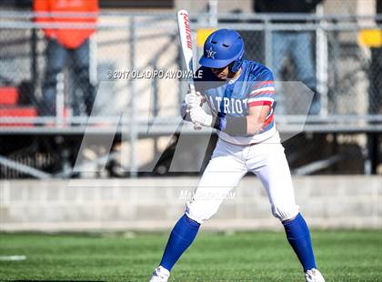 Thumbnail 1 in Veterans Memorial vs. Rockwall photogallery.