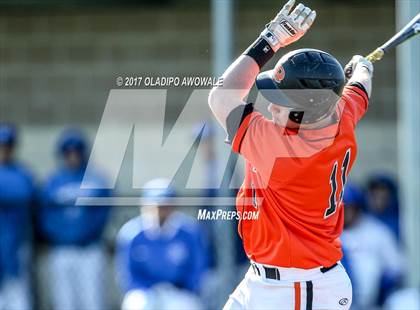 Thumbnail 2 in Veterans Memorial vs. Rockwall photogallery.