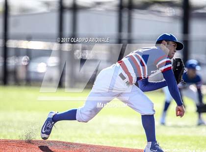 Thumbnail 1 in Veterans Memorial vs. Rockwall photogallery.