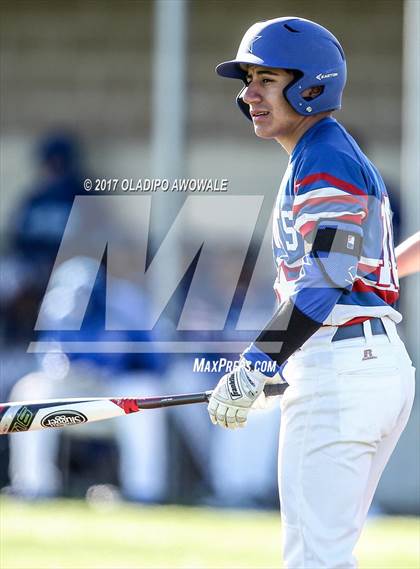 Thumbnail 1 in Veterans Memorial vs. Rockwall photogallery.