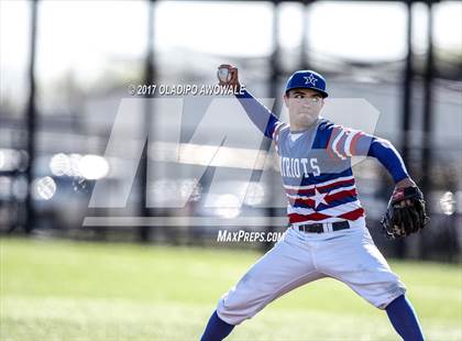 Thumbnail 2 in Veterans Memorial vs. Rockwall photogallery.