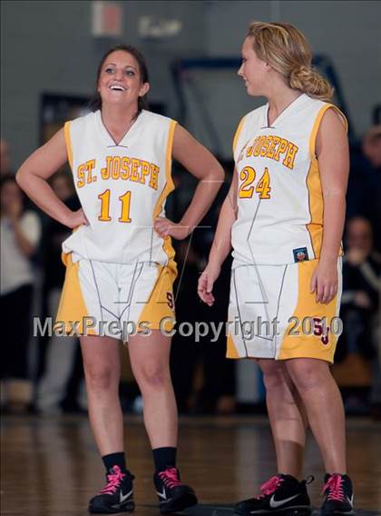 Thumbnail 2 in St. Joseph vs Trinity Catholic (FCIAC Final) photogallery.