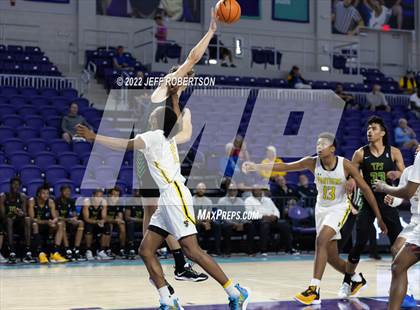 Thumbnail 1 in St. Frances Academy vs The Patrick School (City of Palms Classic) photogallery.