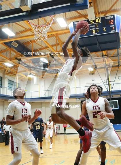 Thumbnail 3 in Trinity Christian vs. Fayetteville Academy photogallery.