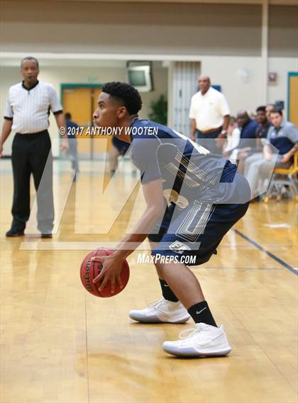 Thumbnail 3 in Trinity Christian vs. Fayetteville Academy photogallery.
