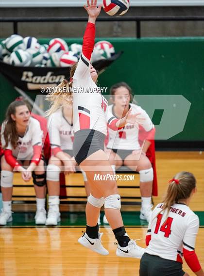 Thumbnail 2 in Mansfield Legacy vs Glen Rose photogallery.