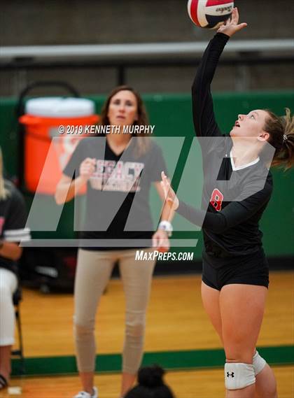 Thumbnail 3 in Mansfield Legacy vs Glen Rose photogallery.