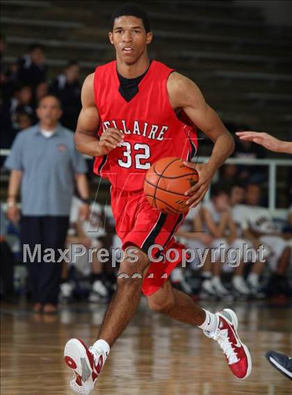 Thumbnail 2 in Madison [James] vs Bellaire (McDonald's Texas Invitational) photogallery.