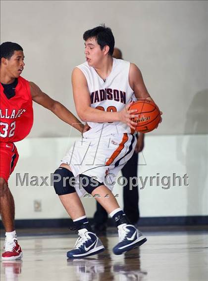 Thumbnail 1 in Madison [James] vs Bellaire (McDonald's Texas Invitational) photogallery.