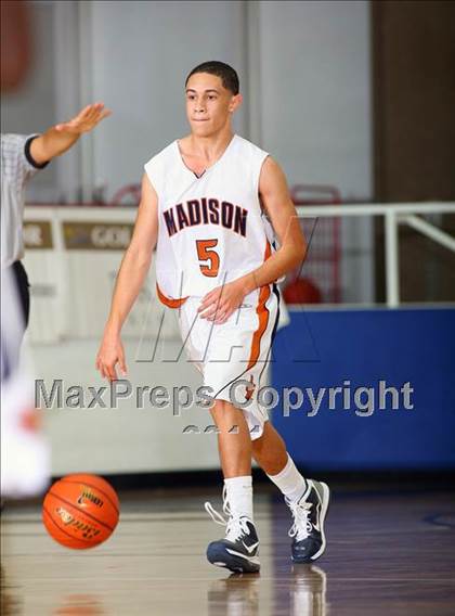 Thumbnail 2 in Madison [James] vs Bellaire (McDonald's Texas Invitational) photogallery.