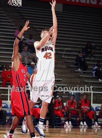 Thumbnail 2 in Madison [James] vs Bellaire (McDonald's Texas Invitational) photogallery.