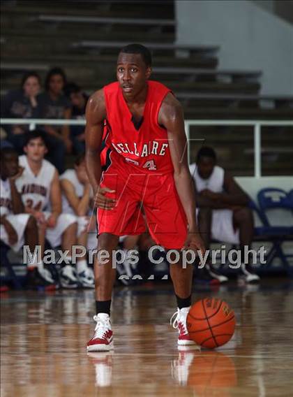 Thumbnail 2 in Madison [James] vs Bellaire (McDonald's Texas Invitational) photogallery.