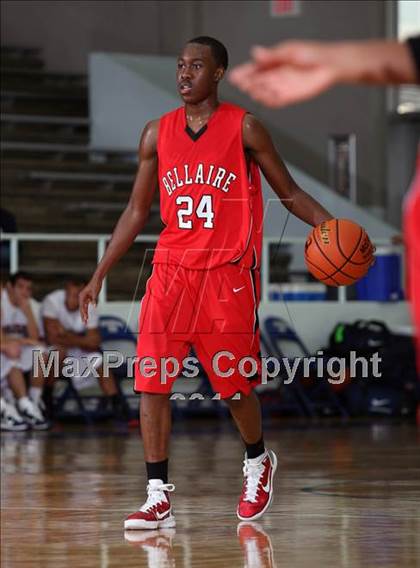 Thumbnail 1 in Madison [James] vs Bellaire (McDonald's Texas Invitational) photogallery.