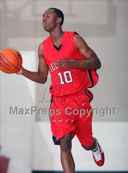 Thumbnail 1 in Madison [James] vs Bellaire (McDonald's Texas Invitational) photogallery.