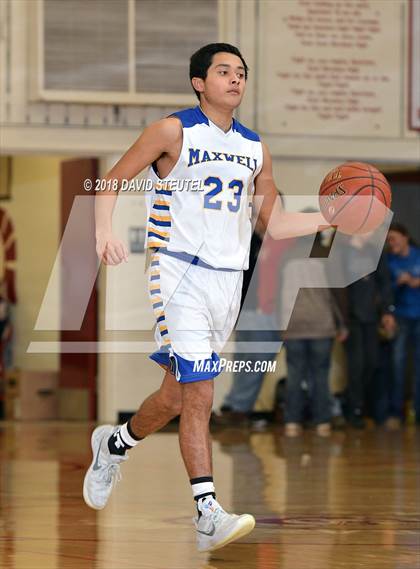 Thumbnail 2 in Biggs vs. Maxwell (Love of the Game) photogallery.