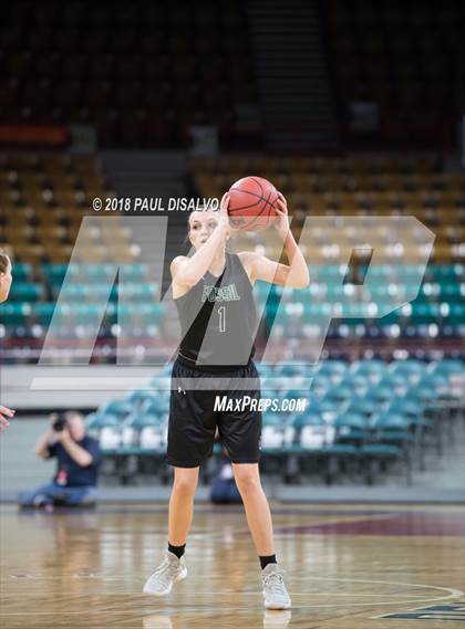 Thumbnail 1 in Fossil Ridge vs. Fruita Monument (CHSSA 5A Great 8) photogallery.