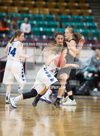 Thumbnail 3 in Fossil Ridge vs. Fruita Monument (CHSSA 5A Great 8) photogallery.