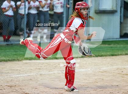 Thumbnail 3 in Davenport West @ North Scott photogallery.