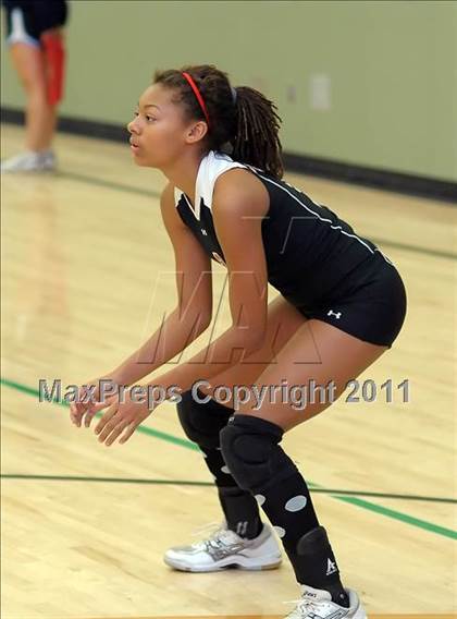 Thumbnail 2 in Inderkum vs. California School for the Deaf (Lady Rams Classic) photogallery.