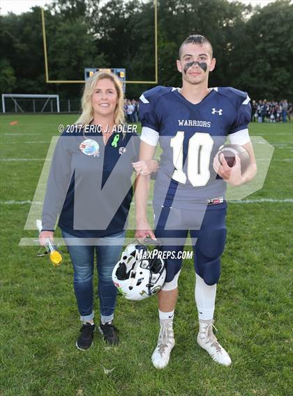 Thumbnail 3 in Foxborough vs. King Philip Regional photogallery.