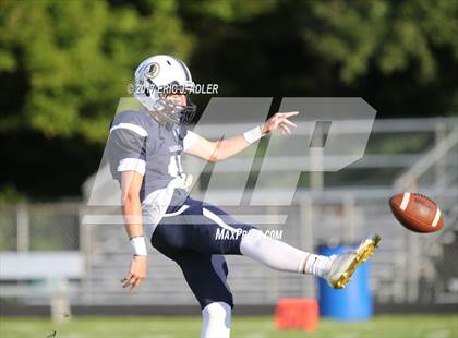 Thumbnail 2 in Foxborough vs. King Philip Regional photogallery.