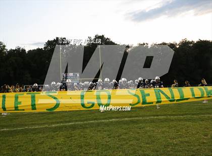 Thumbnail 3 in Foxborough vs. King Philip Regional photogallery.