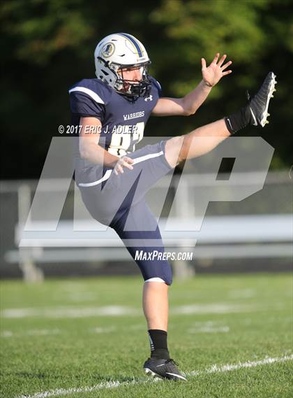 Thumbnail 2 in Foxborough vs. King Philip Regional photogallery.