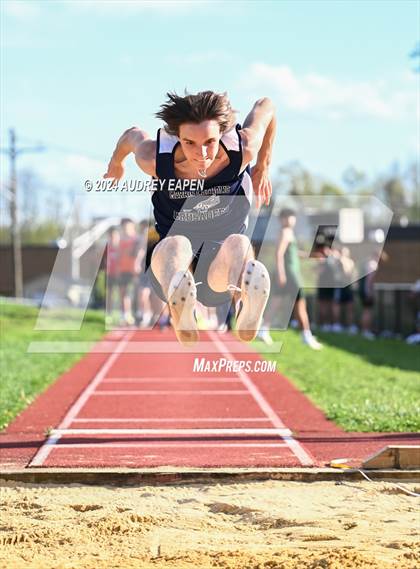 Thumbnail 2 in Morris County Relays (Long Jump) photogallery.