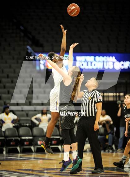 Thumbnail 1 in Northview vs. Oakland Tech (CIF State D4 Final) photogallery.