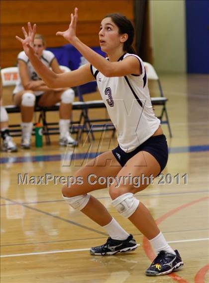 Thumbnail 1 in Westlake vs. Notre Dame photogallery.