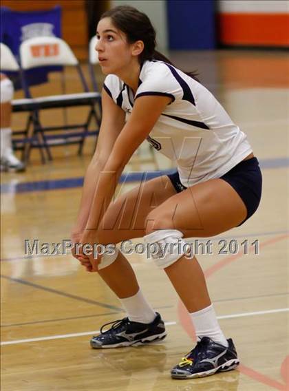 Thumbnail 3 in Westlake vs. Notre Dame photogallery.