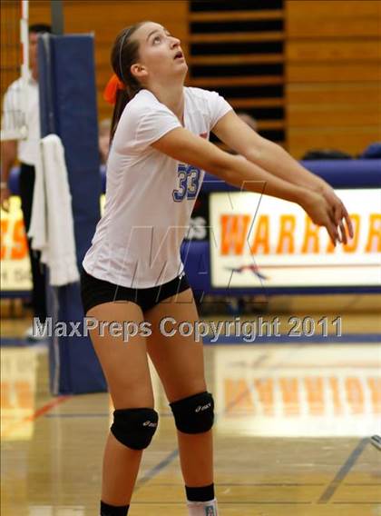 Thumbnail 1 in Westlake vs. Notre Dame photogallery.