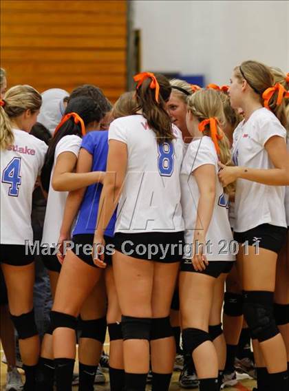 Thumbnail 2 in Westlake vs. Notre Dame photogallery.