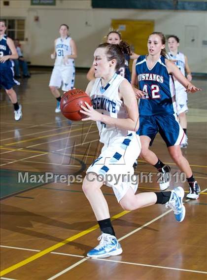 Thumbnail 2 in Yosemite vs Yorba Linda (Santa Barbara Tournament of Champions) photogallery.