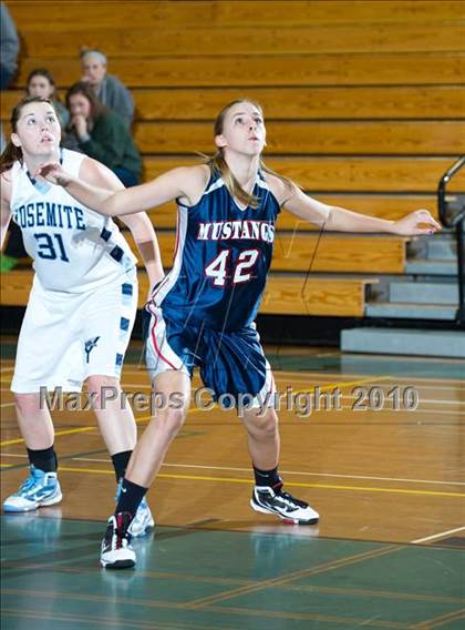 Thumbnail 3 in Yosemite vs Yorba Linda (Santa Barbara Tournament of Champions) photogallery.