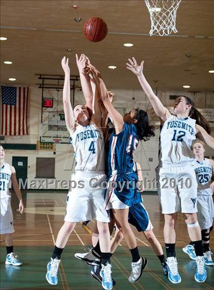 Thumbnail 1 in Yosemite vs Yorba Linda (Santa Barbara Tournament of Champions) photogallery.