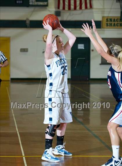 Thumbnail 1 in Yosemite vs Yorba Linda (Santa Barbara Tournament of Champions) photogallery.