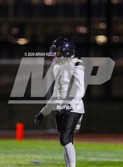 Thumbnail 2 in Springfield Central @ Boston College High (MIAA Division 1 Round of 8) photogallery.