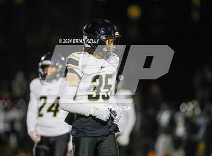 Thumbnail 2 in Springfield Central @ Boston College High (MIAA Division 1 Round of 8) photogallery.