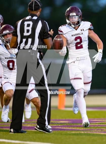 Thumbnail 2 in Lake Creek vs Magnolia photogallery.